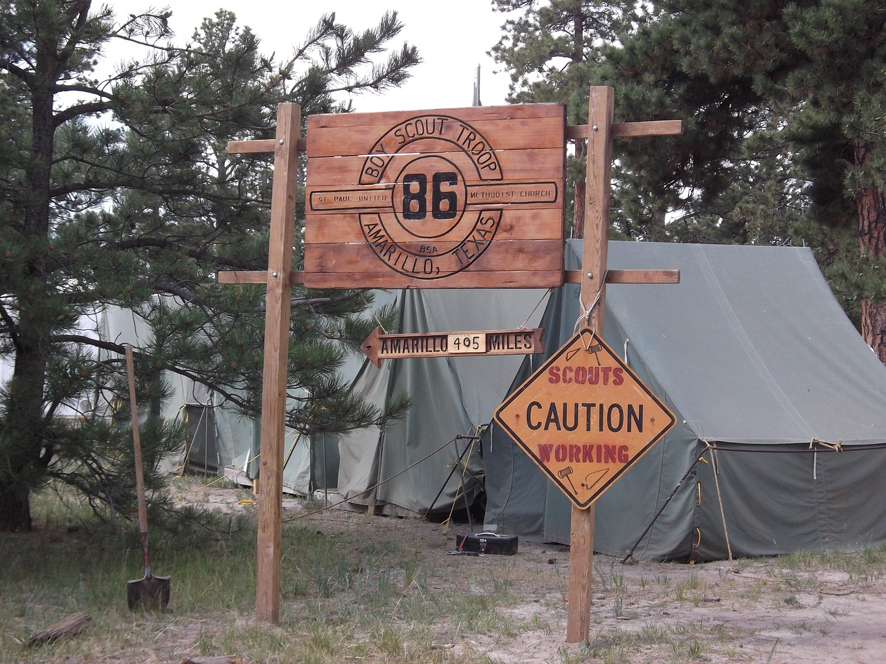 camp-988009_1280.jpg