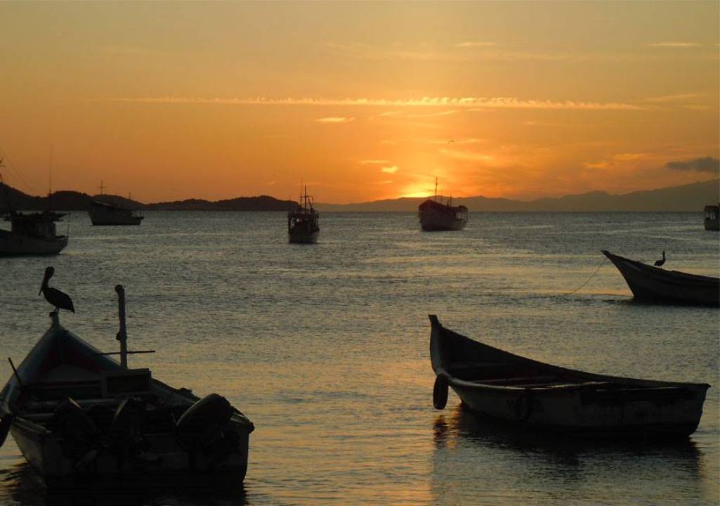 Atardecer baha.jpg