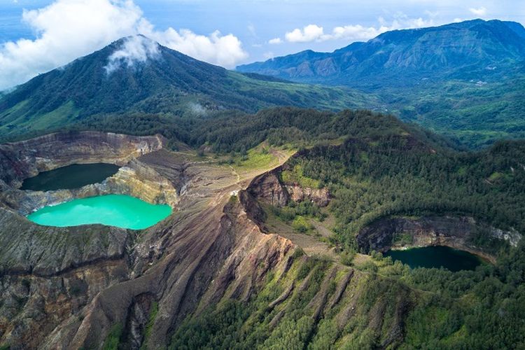 kelimutu.jpg