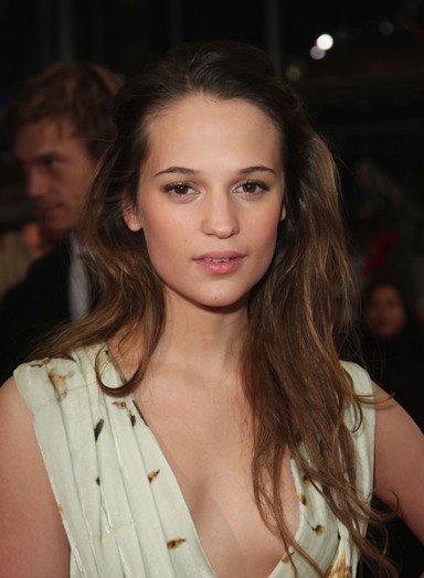 Happy Birthday : Alicia Vikander - คนวิจารณ์หนังไม่เป็น