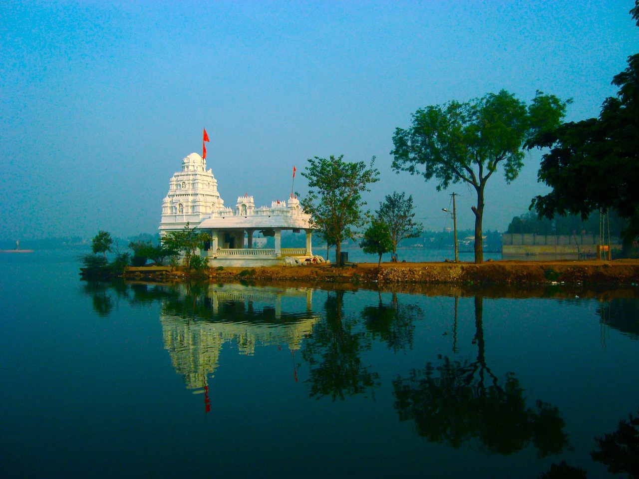 unkl lake.jpg