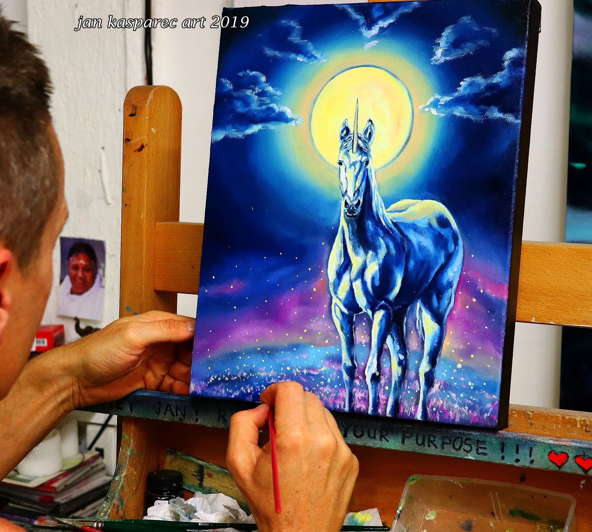 hanes unicorn 1.jpg