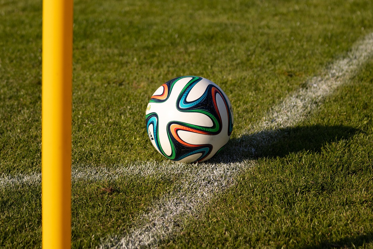 soccer-ball-6600446_1280.jpg