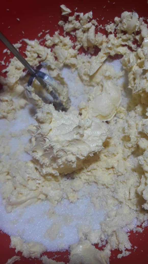 A batiendo torta 1.jpg