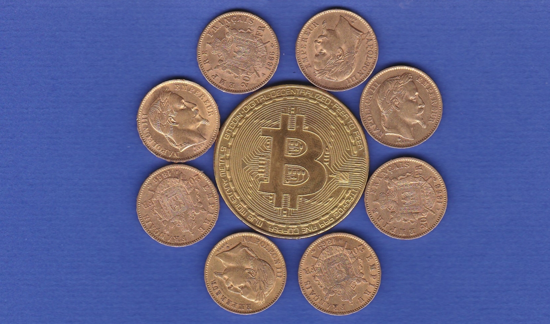 gold bitcoin.jpg