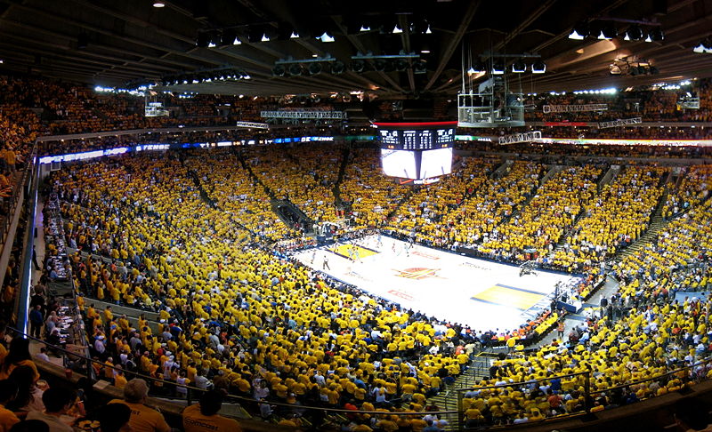 800px-GSW_Vs_Utah.jpg