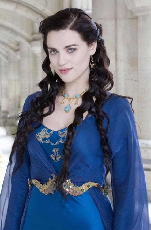 katie-mcgrath-206177l.jpg