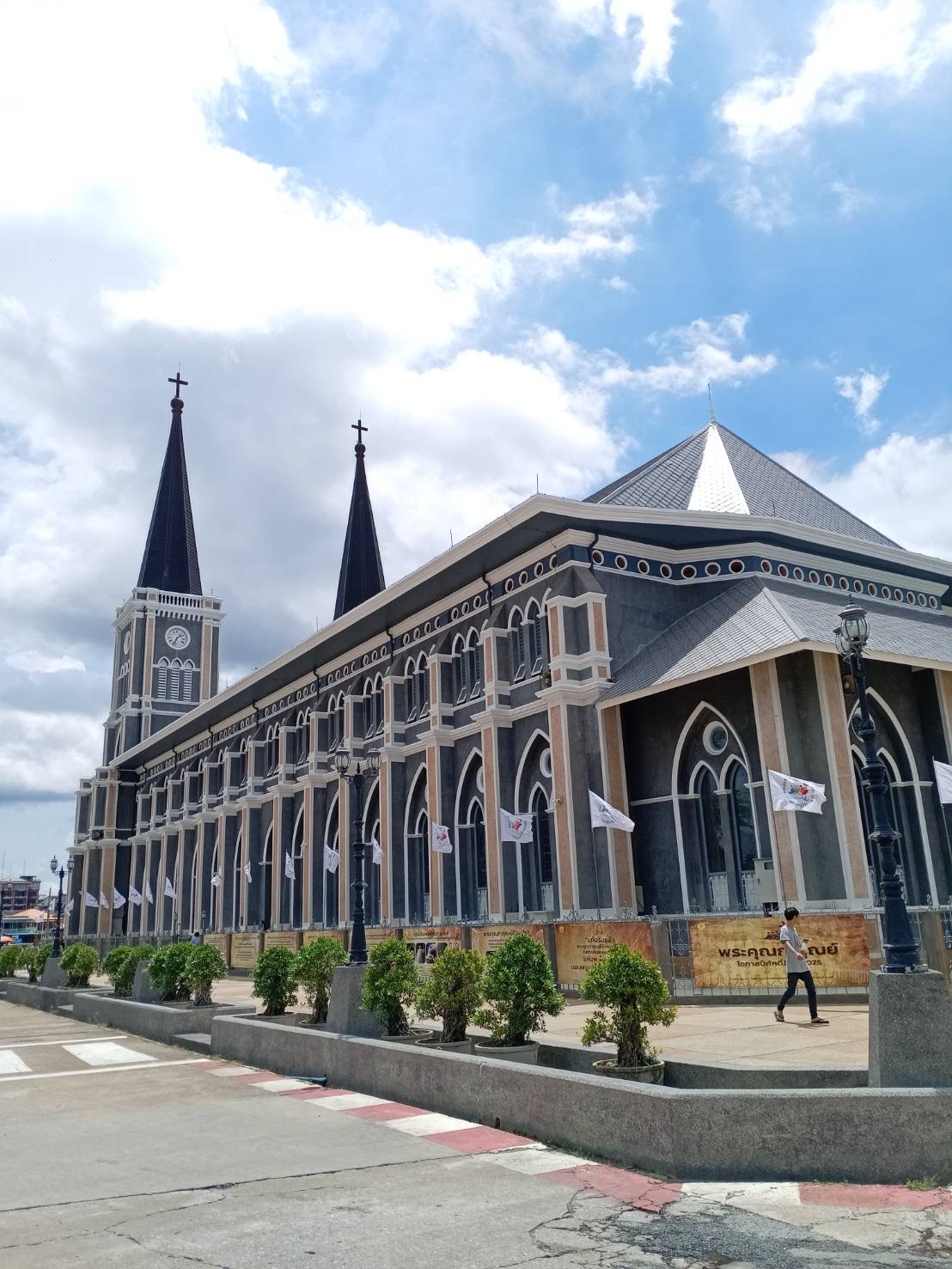 Cathedral of the Immaculate Conception7.jpg