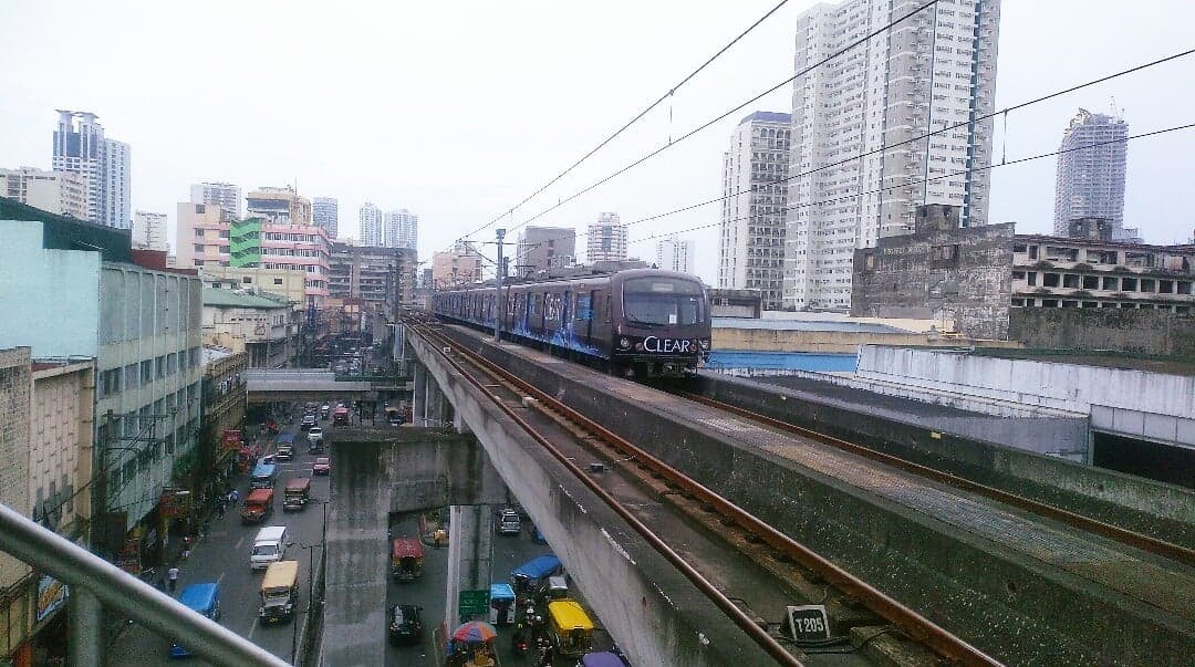 lrt%20train.jpg