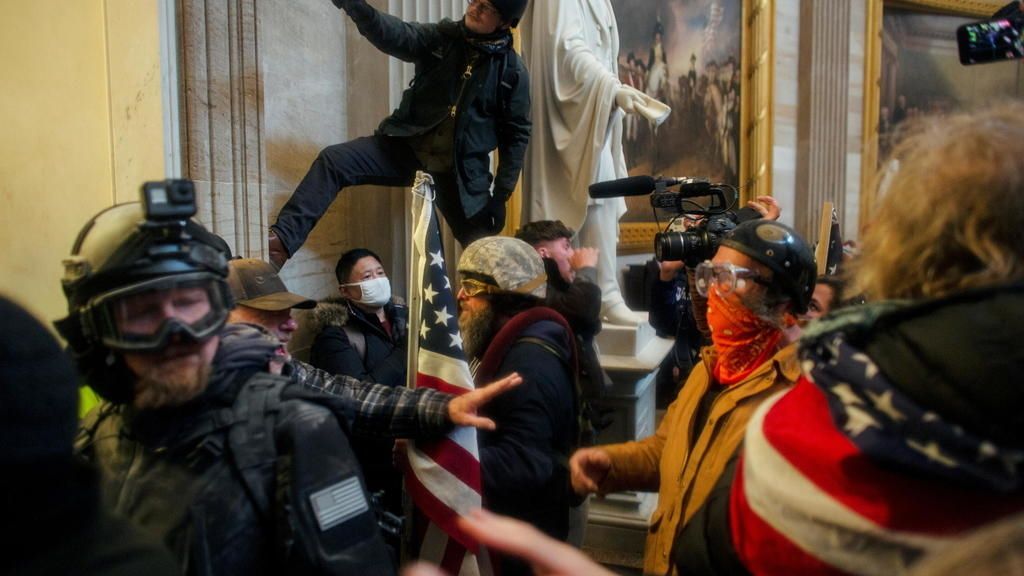 The manhunt for US Capitol rioters moves online.jpg