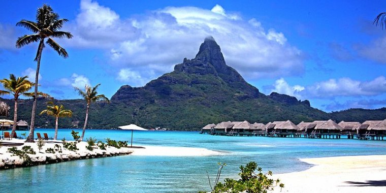 Bora Bora in French Polynesia.jpg