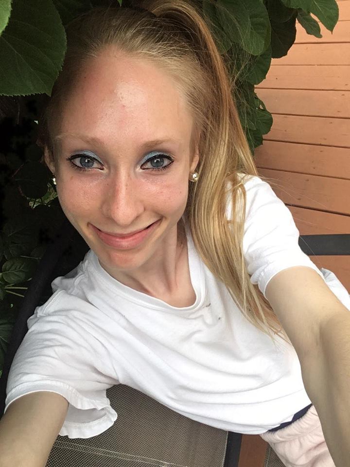 34072669_312541985946492_5531918688996818944_n.jpg