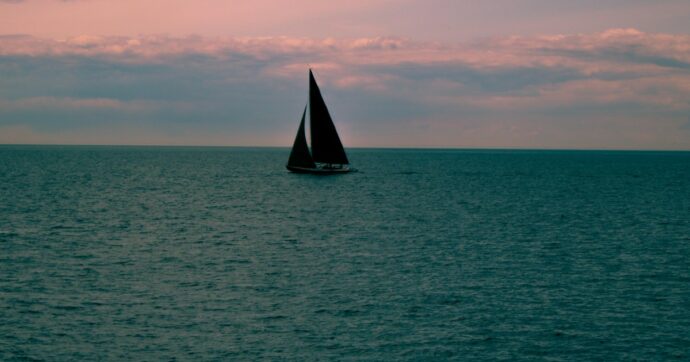 Barca-a-vela-690x362.jpg