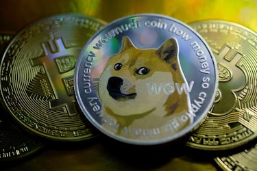 dogecoin_bloomberg_1613366194851.jpg