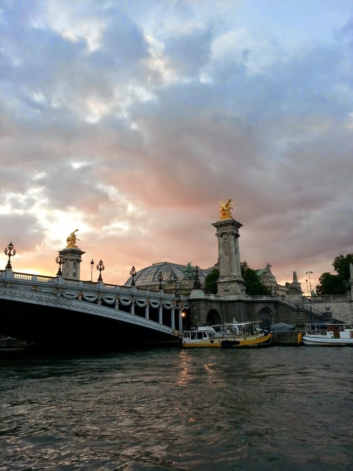 파리에서 가장 아름다운 다리 - 알렉산드로 3세 다리