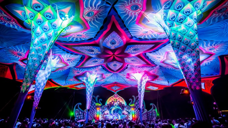 colored ceiling (1).jpg