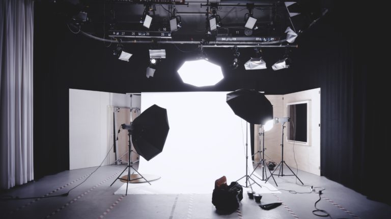 alexander-dummer-124674-unsplash-768x432.jpg
