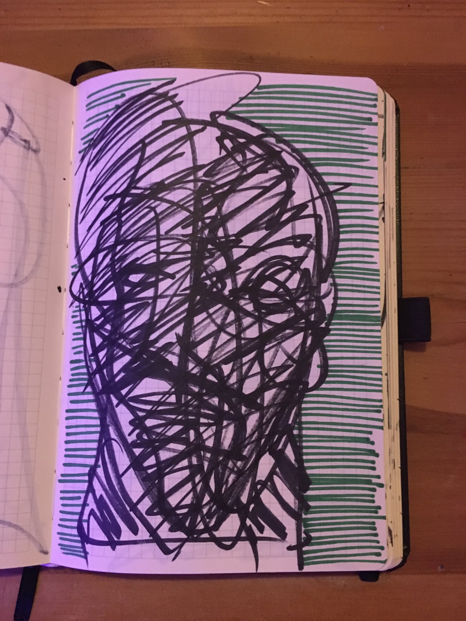 ED8DkU4WwAA7FSn.jpg