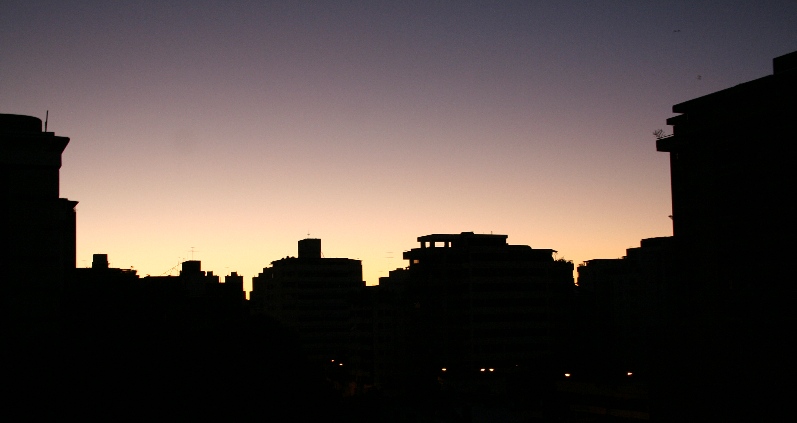 amanecer_en_caracas.jpg