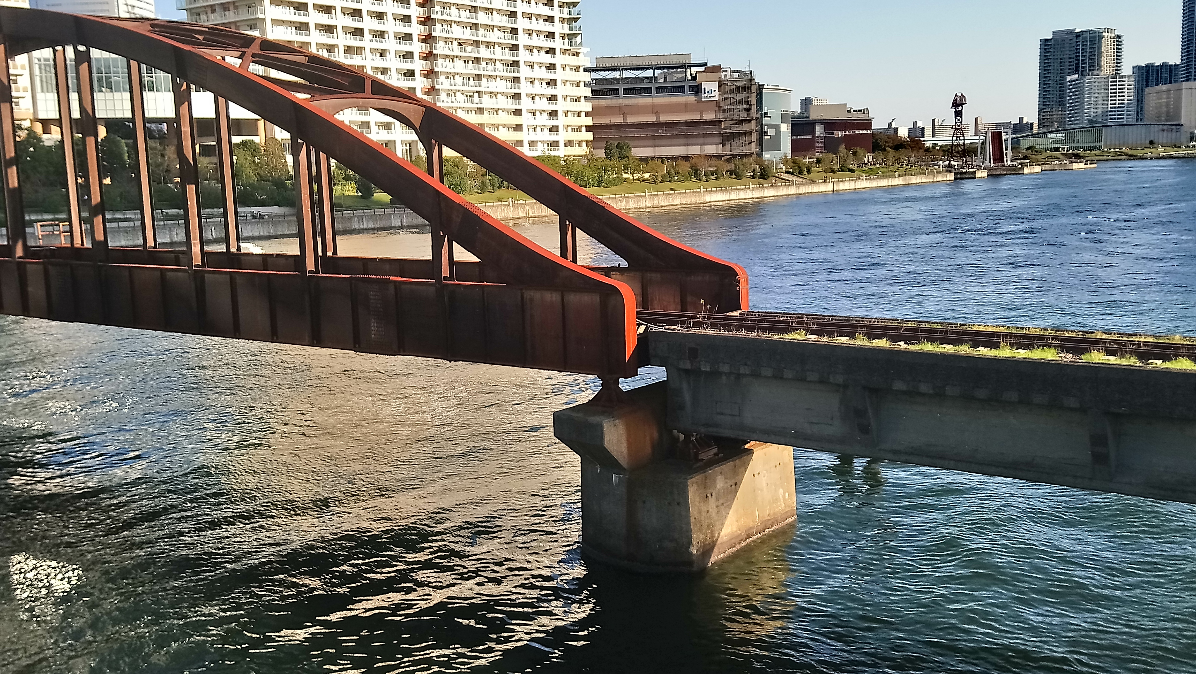 🍙 Dean's Tokyo Snapshots 🍙 Time-engraved Rail Bridge 時間鐵道橋