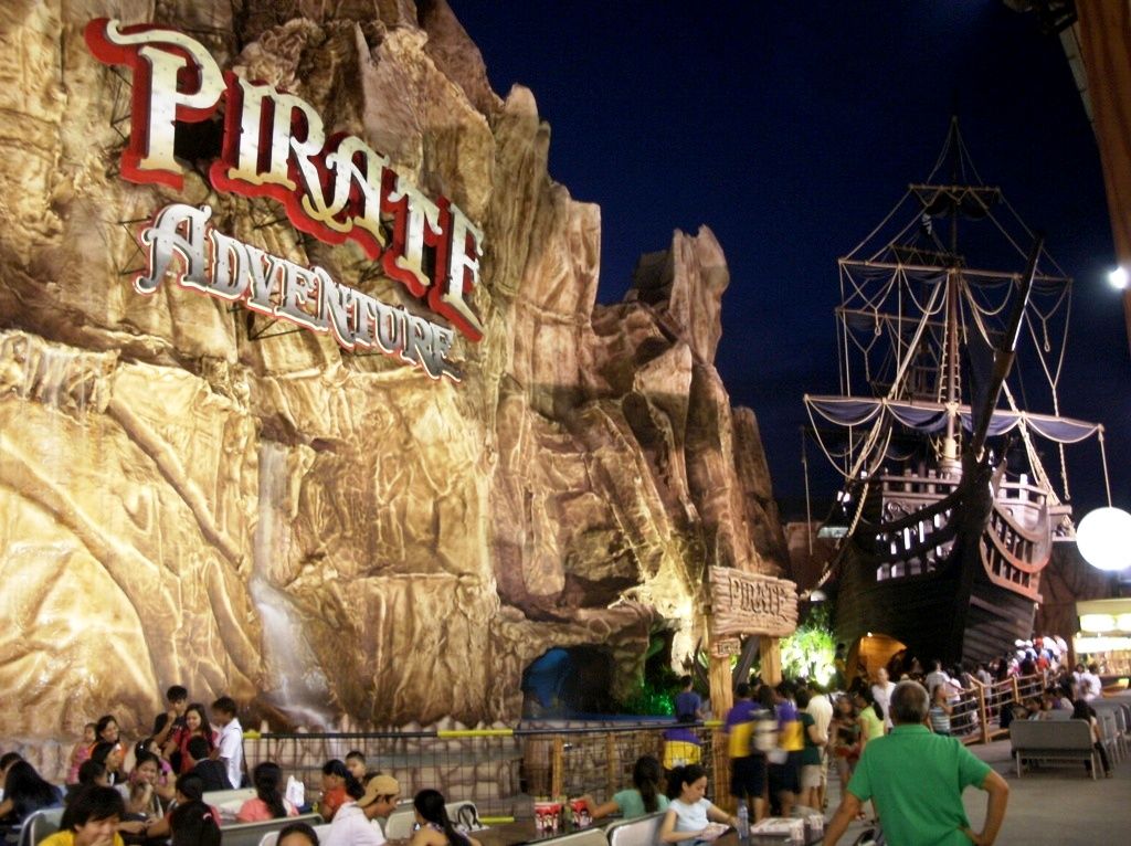 Star-City-Manila-Pirate.jpg