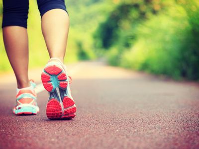 Walking_shoes_1.jpg