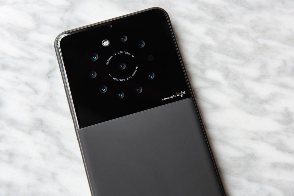 light-9-camera-phone-prototype.jpg