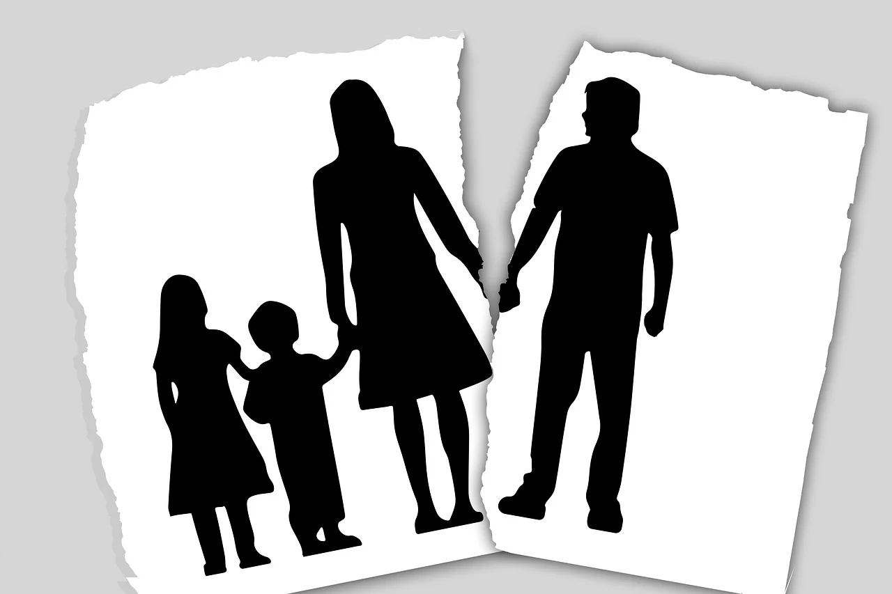 family-3090056_1280.webp (1).jpg