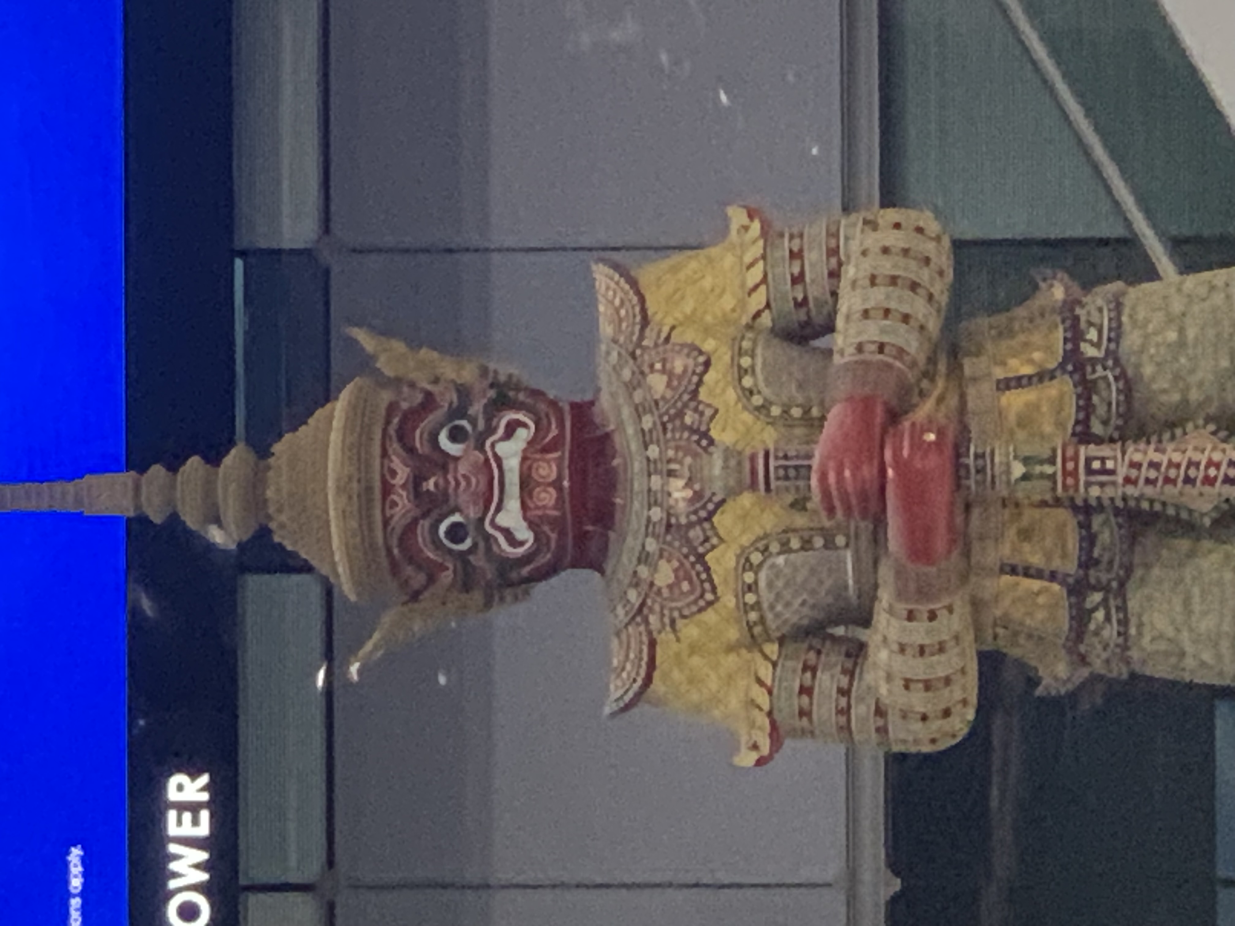 Awesome giant statues3.jpg