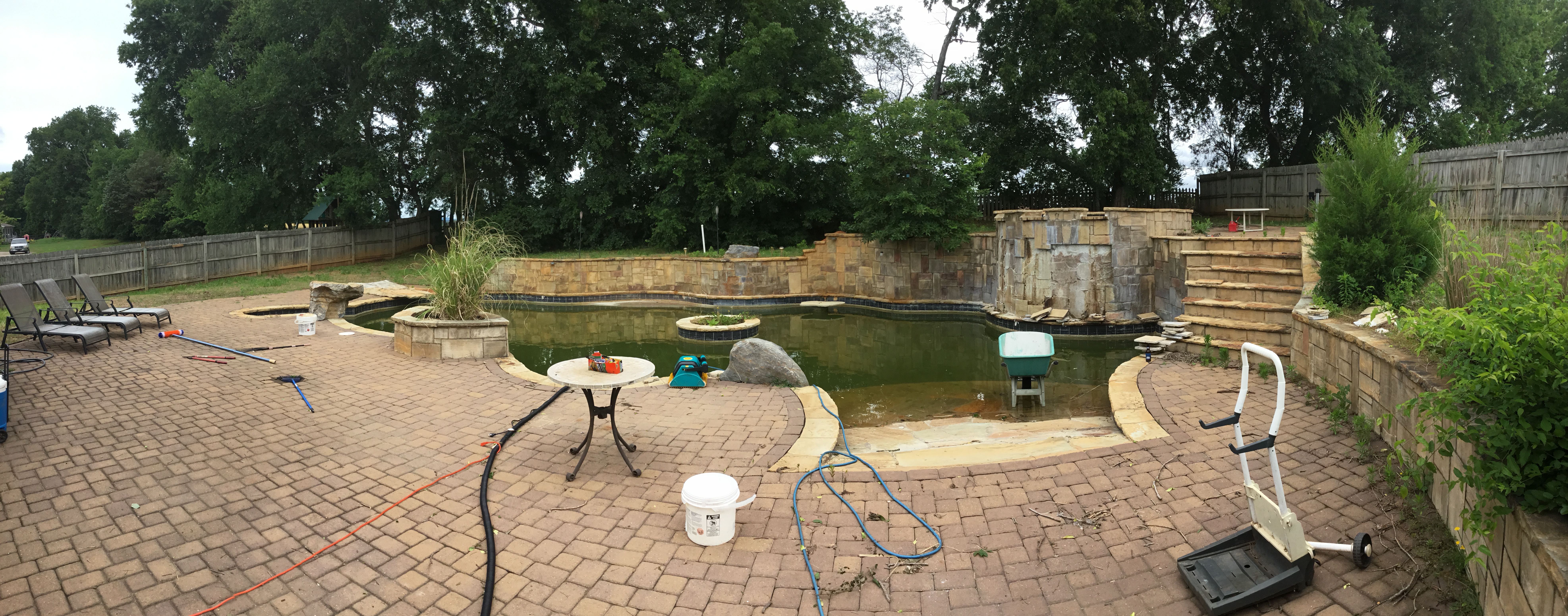 B0127235-1758-4230-905D-A11121E51BD2.jpeg)
![