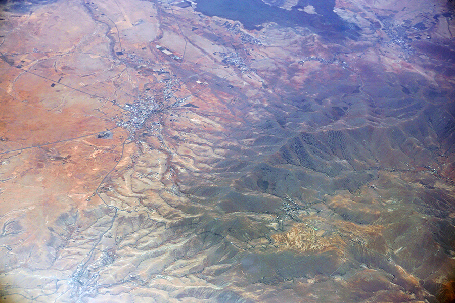 Flight_over_the_Canary_009_s.jpg