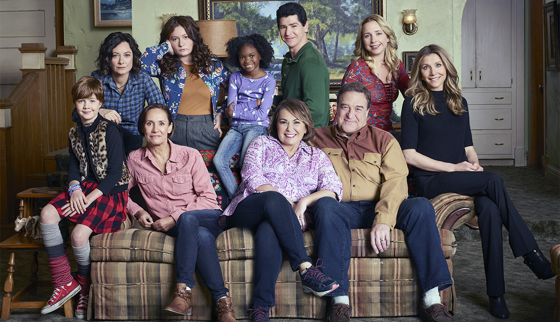 1140-new-cast-roseanne.imgcache.rev80289372fe588cca493ba64af311df3d.jpg