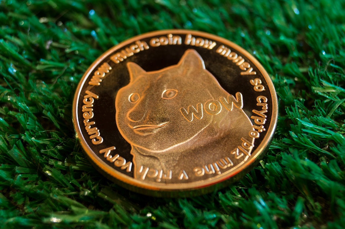 dogecoin-vs-dogecash.jpg