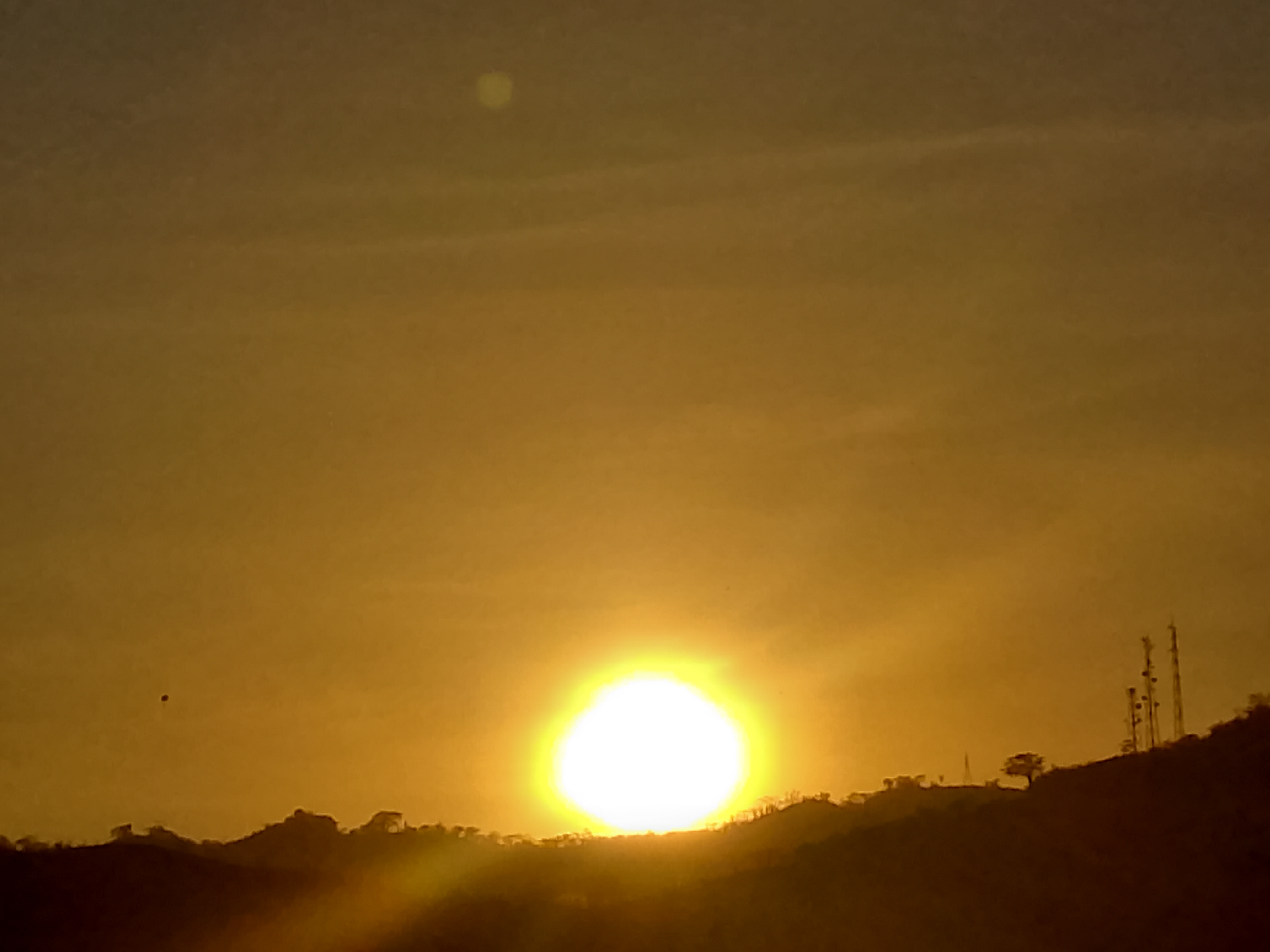 FotoGrid_20260513_193609225.jpg