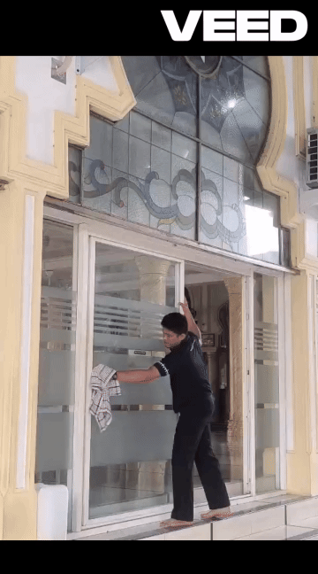 saya.gif