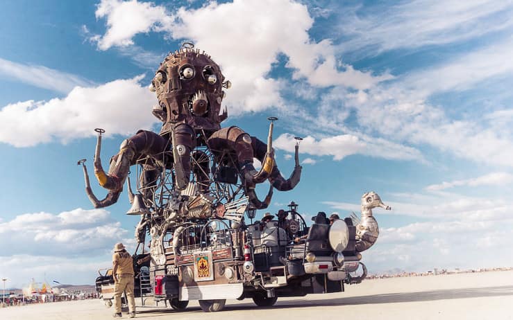 Mutant-Vehicles-at-Burning-Man.jpg