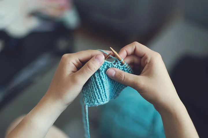 knit-869221__480.webp
