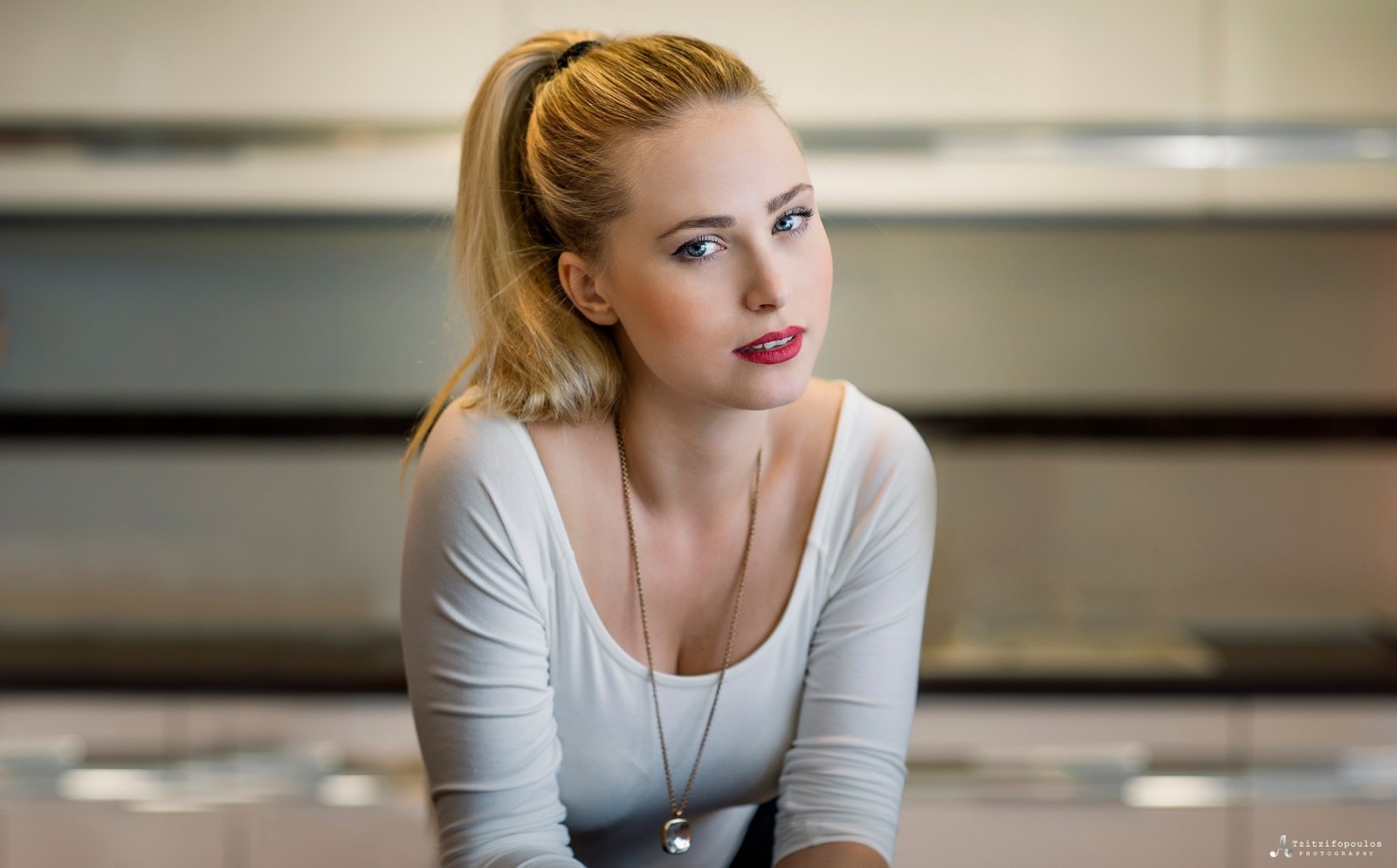 Agelos_Tzitzifopoulos_women_model_looking_at_viewer_long_hair_blonde_ponytail_face-263760.jpg