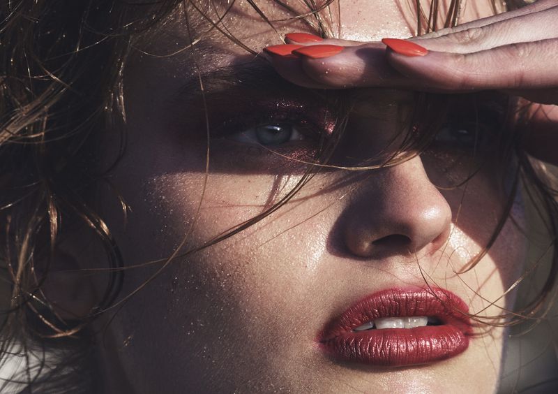 Anna Mila Guyenz by Simon Emmett for Vogue Turkey July 2018 Editorial 3.jpg