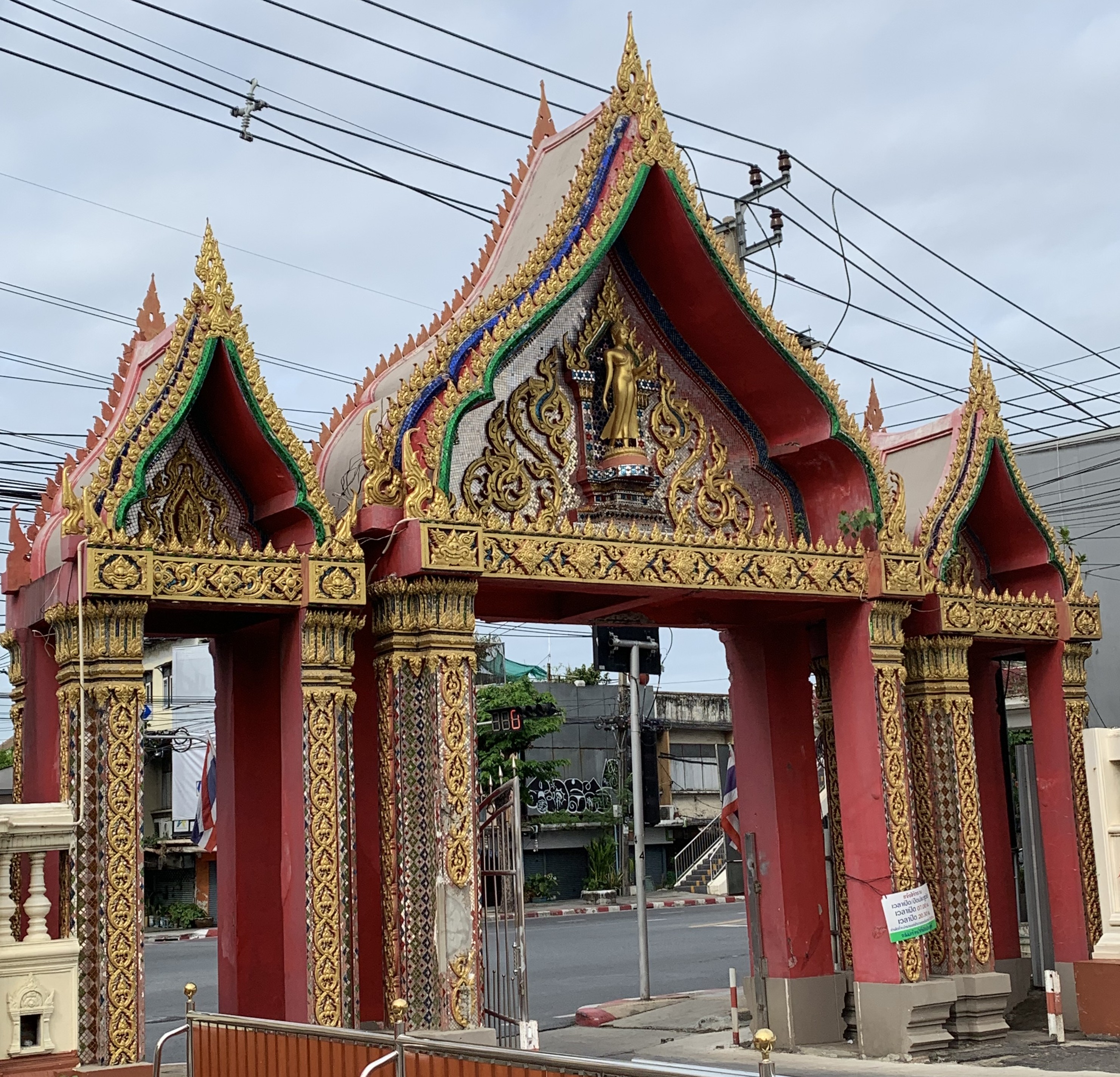 Wat Rat Burana11.jpg