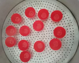 kue-lumpang-pelangi-langkah-memasak-1-foto.webp