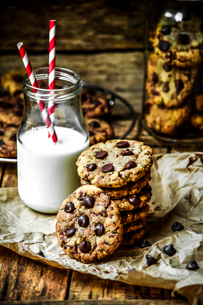 The Best Vegan Chunky Chocolate Chip Cookies-1-3.jpg