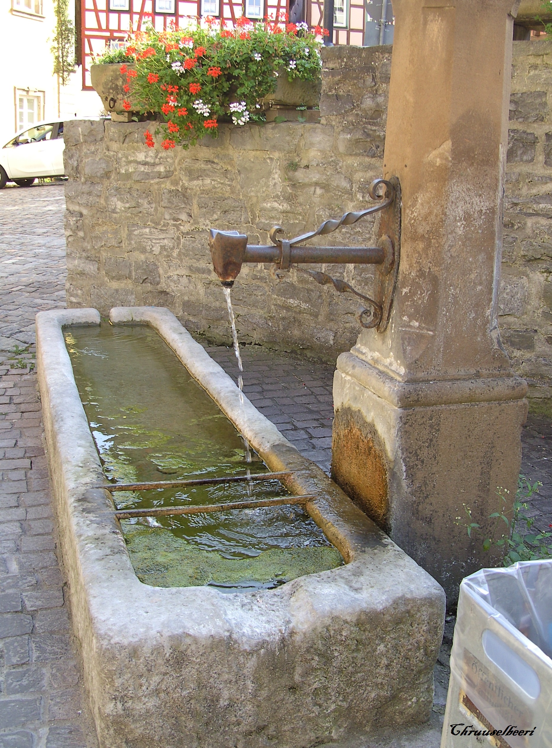 Brunnen_06.jpg