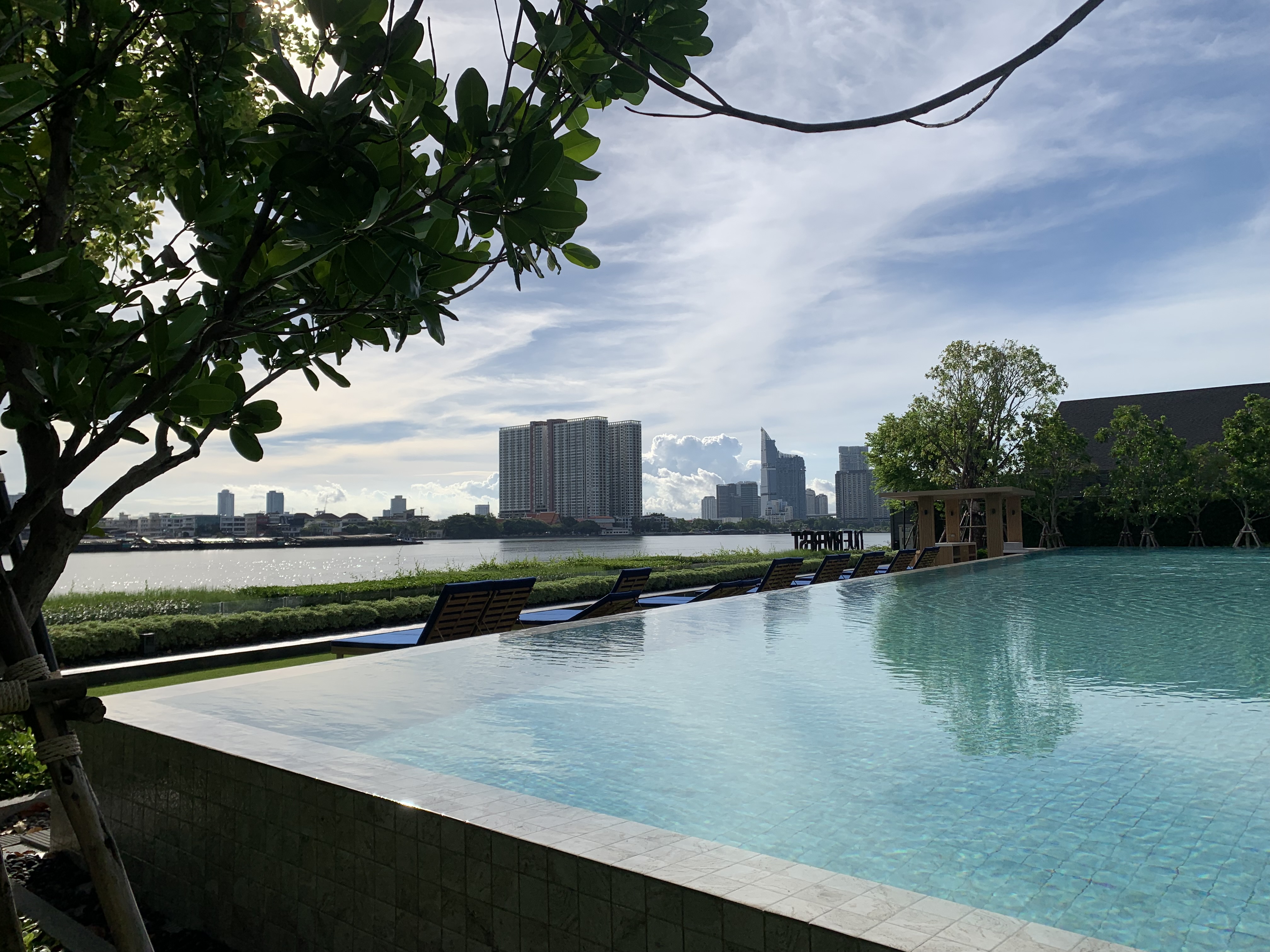Riverside View26.jpg
