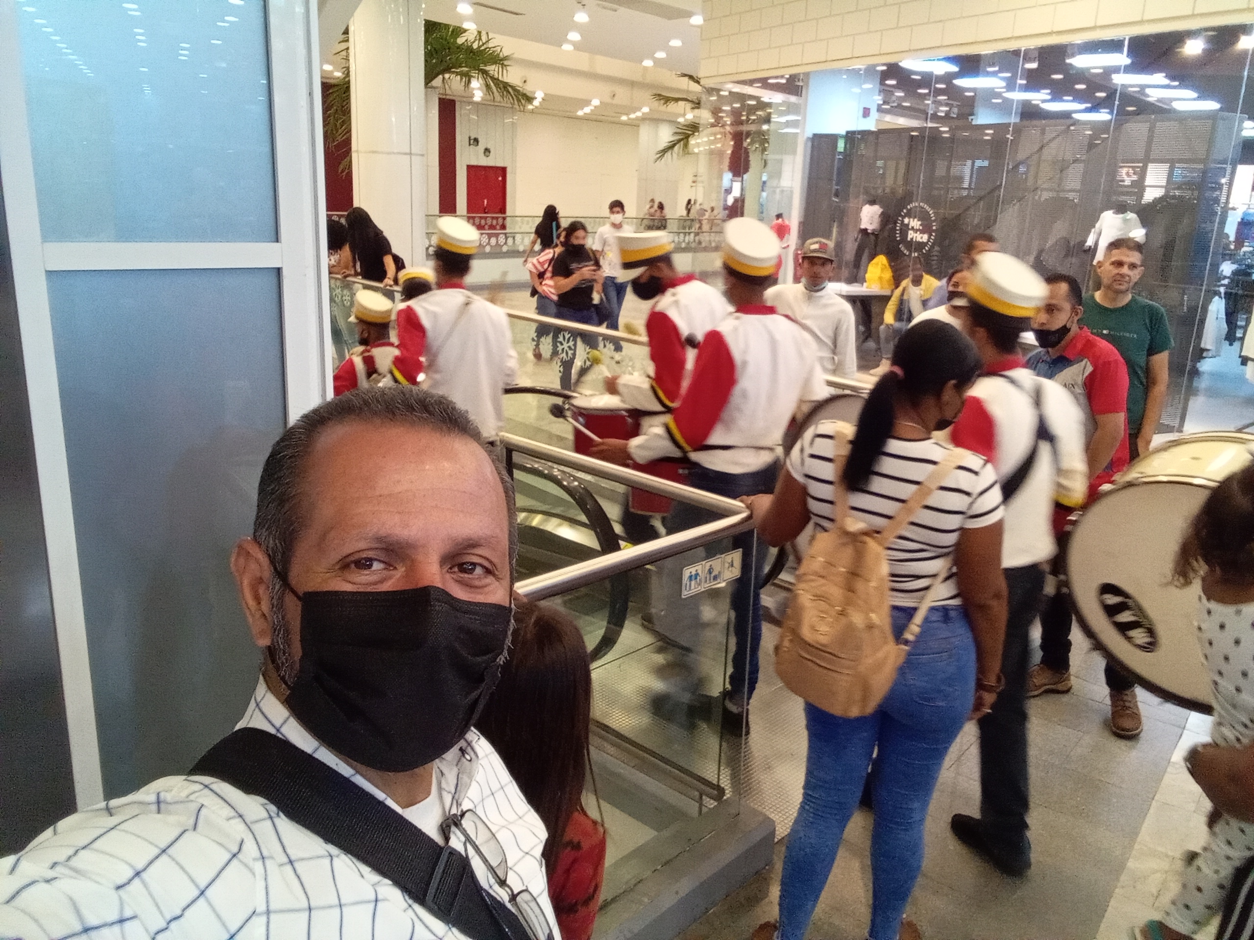 IMG_20211119_181700.jpg