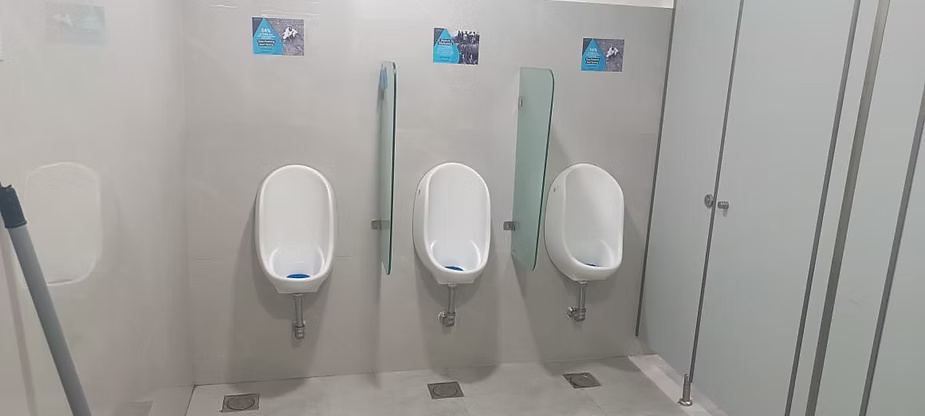 Smart Eco-Friendly Urinal Systems for Water-Saving Office Washrooms.jpg