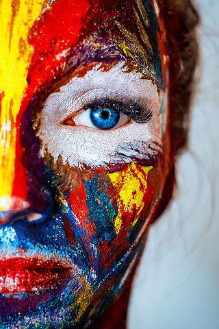 makeup-2983550__480.jpg