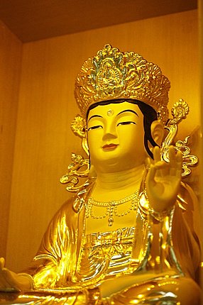 bodhisattva-885522_960_720-small (2).jpg