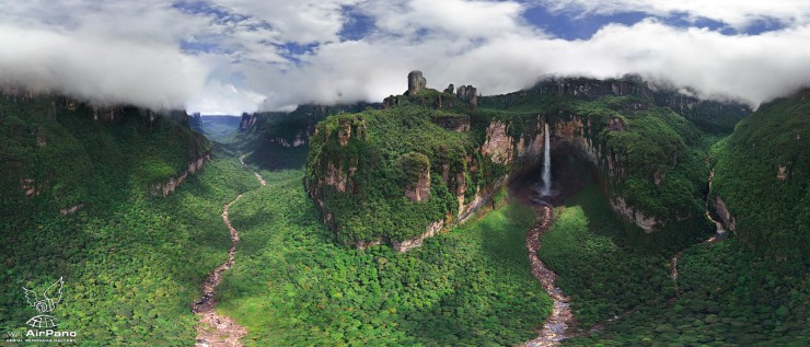 Angel-Photo-from-Air-Pano-740x317.jpg