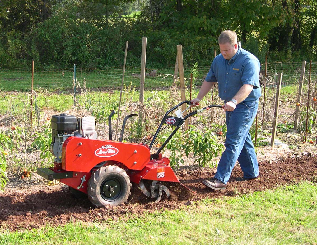 Rear-Tine-Action.jpg